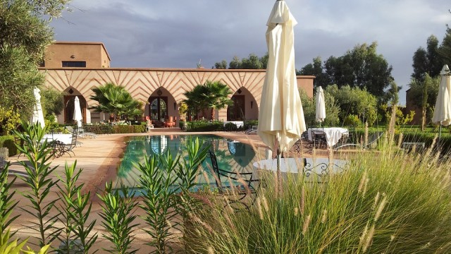Maison d’hôtes à 20 minutes de Marrakech. Très belle villa, spacieuse, piscine , à quelques minutes des golfs