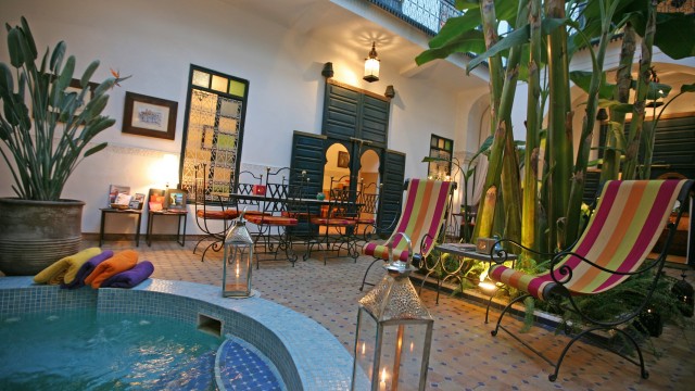 Maison d’hôtes de 5 chambres. Authentique riad avec piscine, proche de la place Jamaâ El Fna