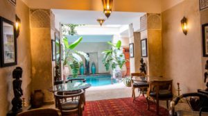 Riad of the 18th century, double patio, hammam, swimming pool, excellent district