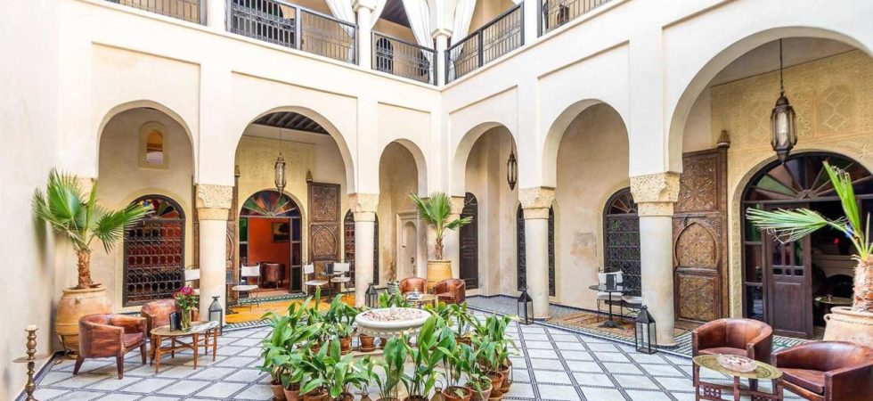 Magnifique riad, double patio, piscine, hammam et accès voiture