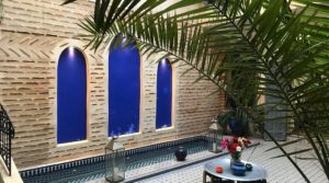 Double patio, double pool, hammam spa, in an excellent district