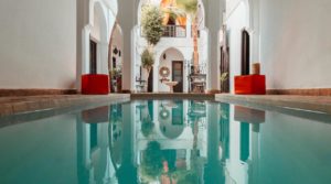 Magnificent riad, very beautiful architecture, swimming pool, car access