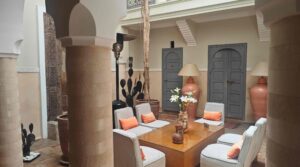 Riad avec douiria, bassin, hammam, vue panoramique, à 4 minutes de la place Jamaâ El Fna
