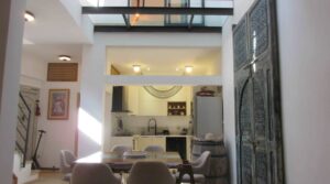 Atypique dans la médina, triplex haut de gamme dans un excellent quartier