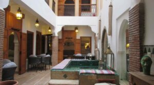 Riad outside the medina yet very close to it, Royal Palace nearby